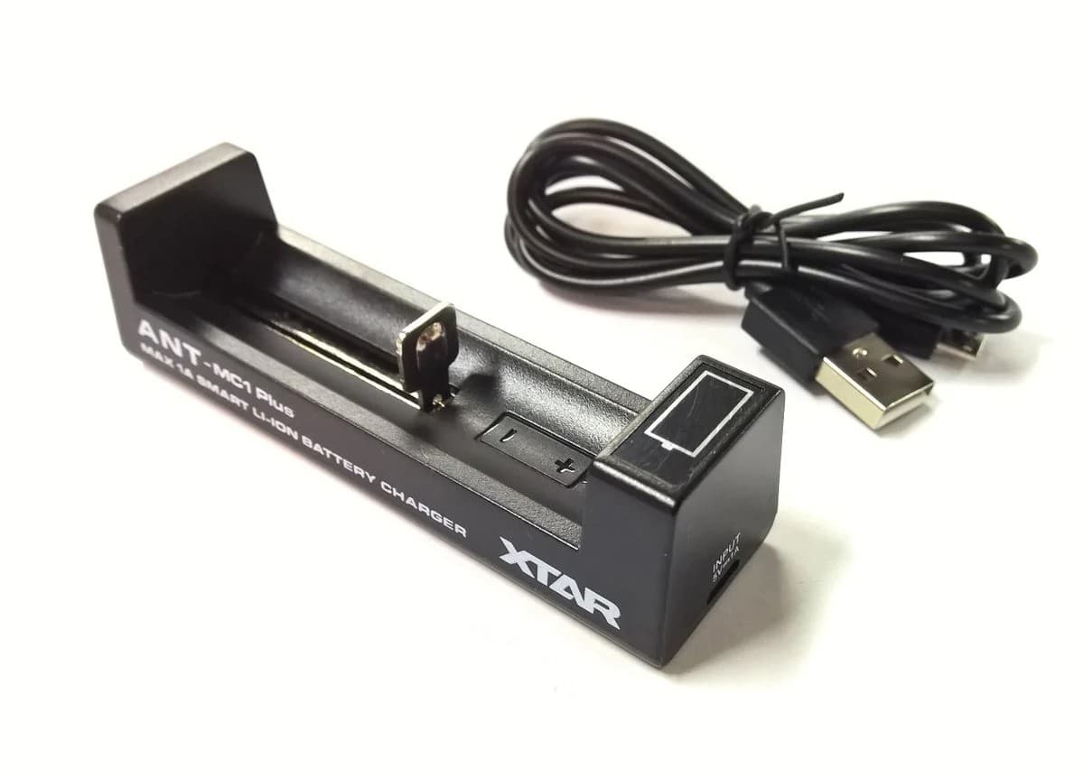 XTAR Charger MC1